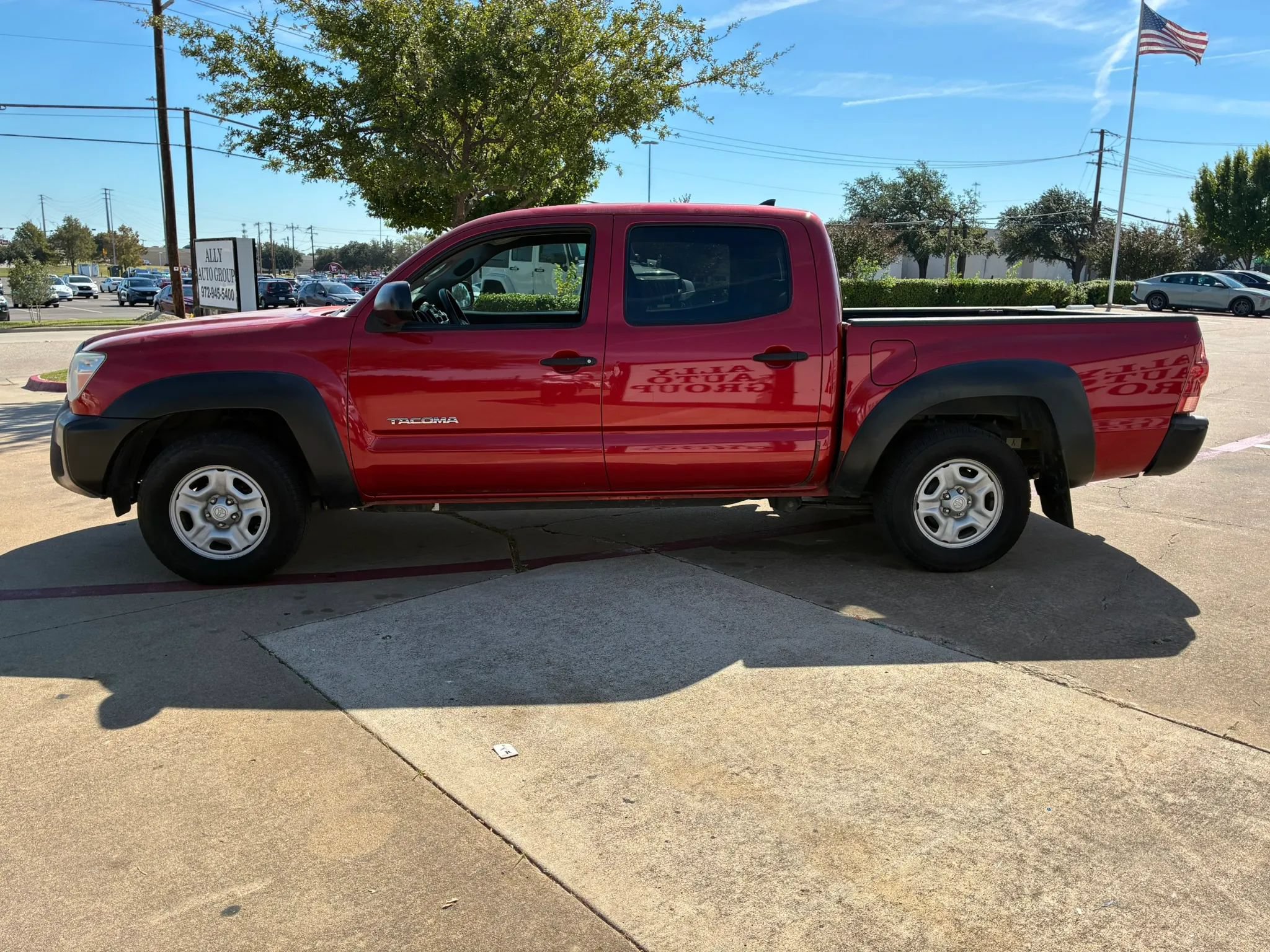 Used 2012 Toyota Tacoma 2WD Double Cab w/ Convenience Pkg image 4