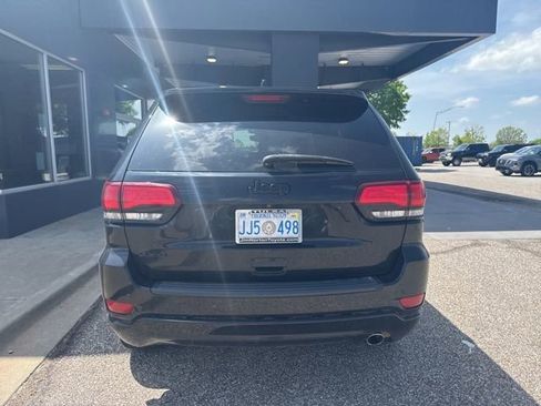 Used 2019 Jeep Grand Cherokee Altitude image 6