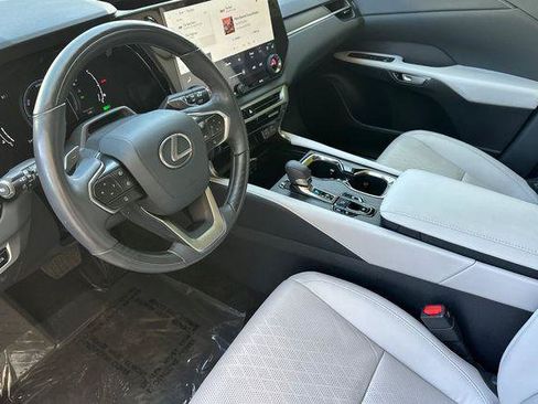 Used 2023 Lexus RX 350 w/ Accessory Package (Z1) AWD/4WD image 10
