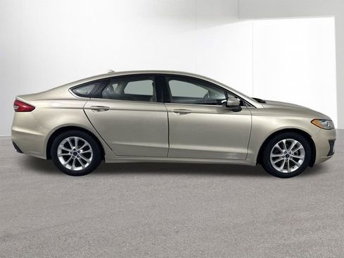 Used 2019 Ford Fusion SE FWD image 34