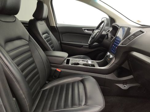 Used 2024 Ford Edge SEL image 21
