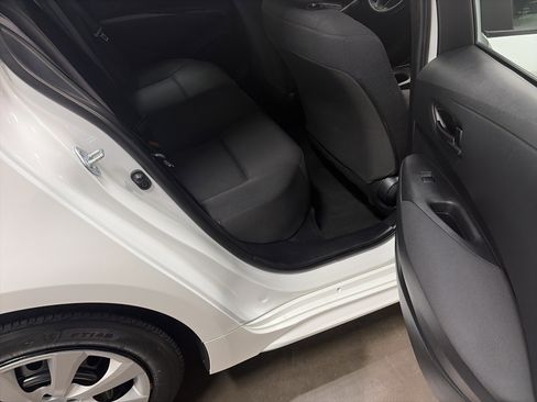 Used 2023 Toyota Corolla LE image 28