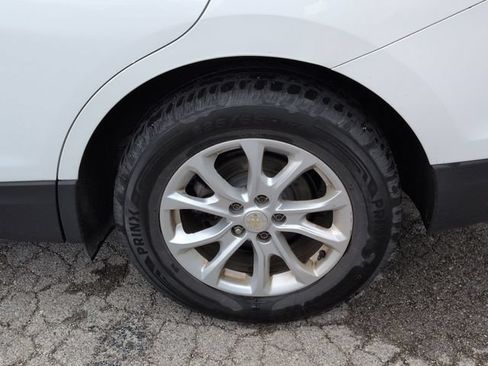 Used 2018 Chevrolet Equinox LT w/ Sun & Infotainment Package FWD image 35