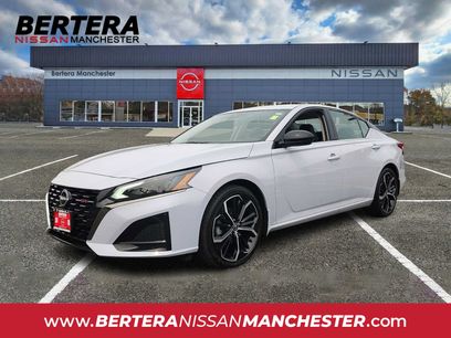 Used 2023 Nissan Altima 2.5 SR