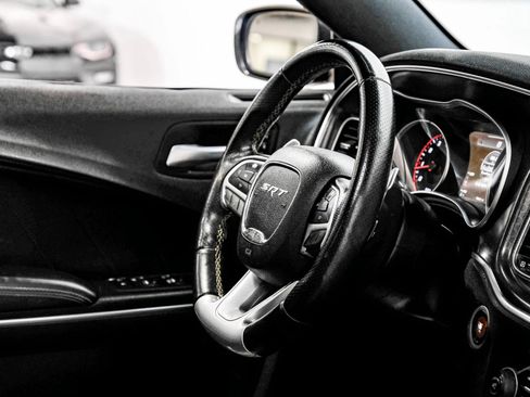 Used 2016 Dodge Charger SRT w/ Harman/Kardon Audio Group RWD image 18