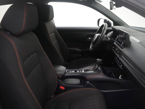 Used 2024 Honda HR-V Sport image 11