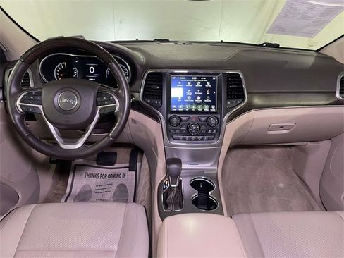 Used 2018 Jeep Grand Cherokee Overland image 27