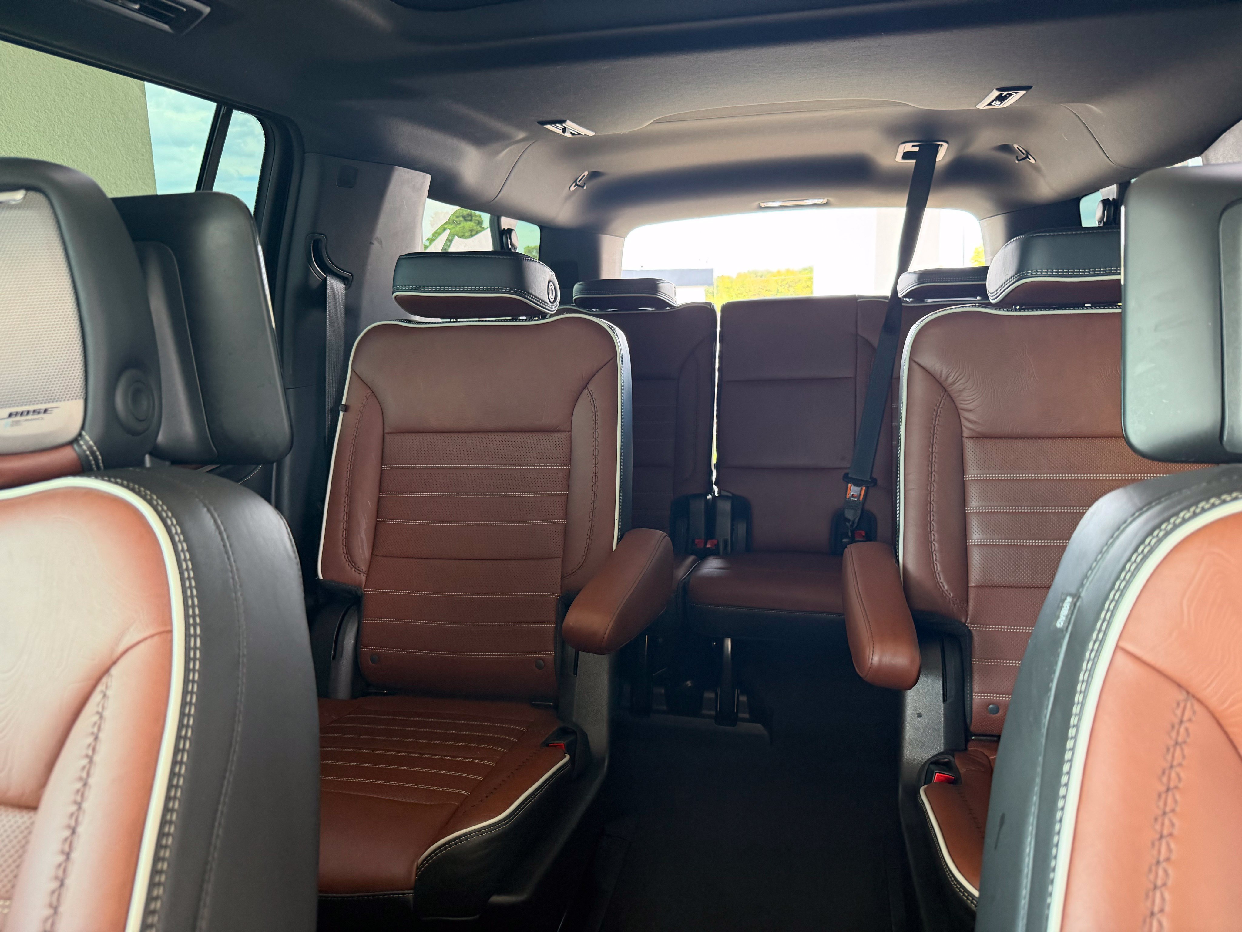 Used 2023 GMC Yukon XL Denali Ultimate AWD/4WD image 53