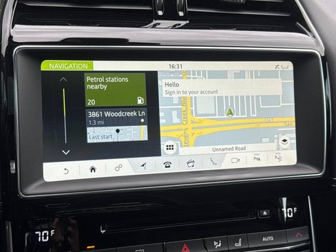 Used 2018 Jaguar XE S RWD image 18