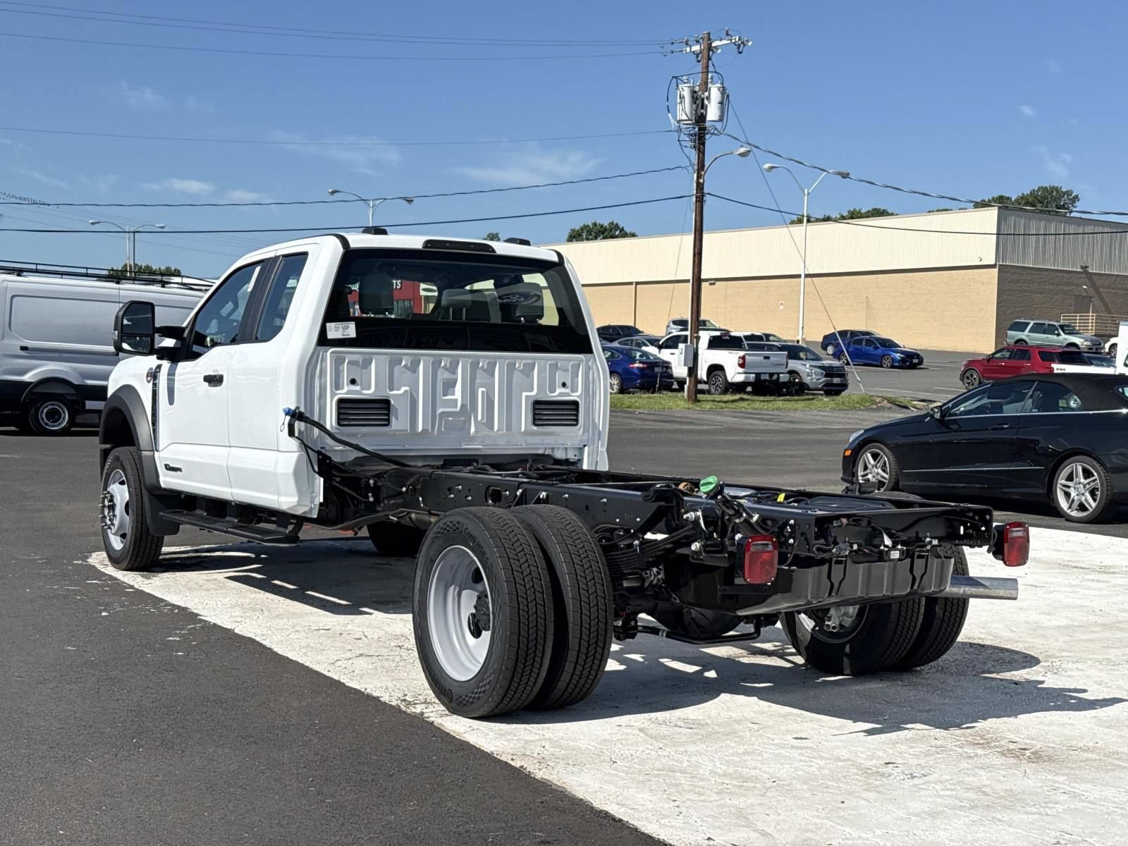 New 2026 Ford F550 4x4 SuperCab Super Duty image 5