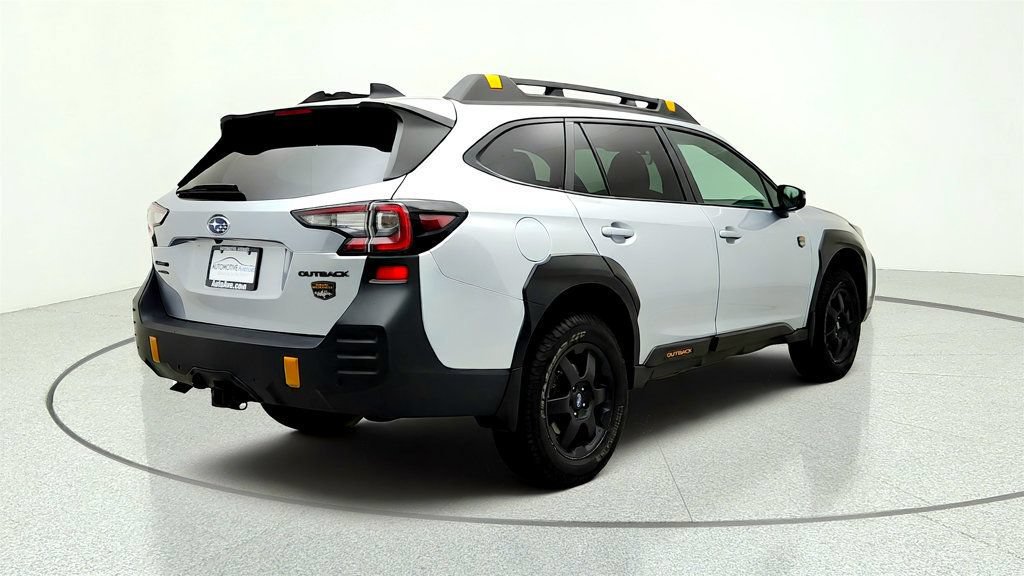 Used 2025 Subaru Outback Wilderness AWD/4WD image 5