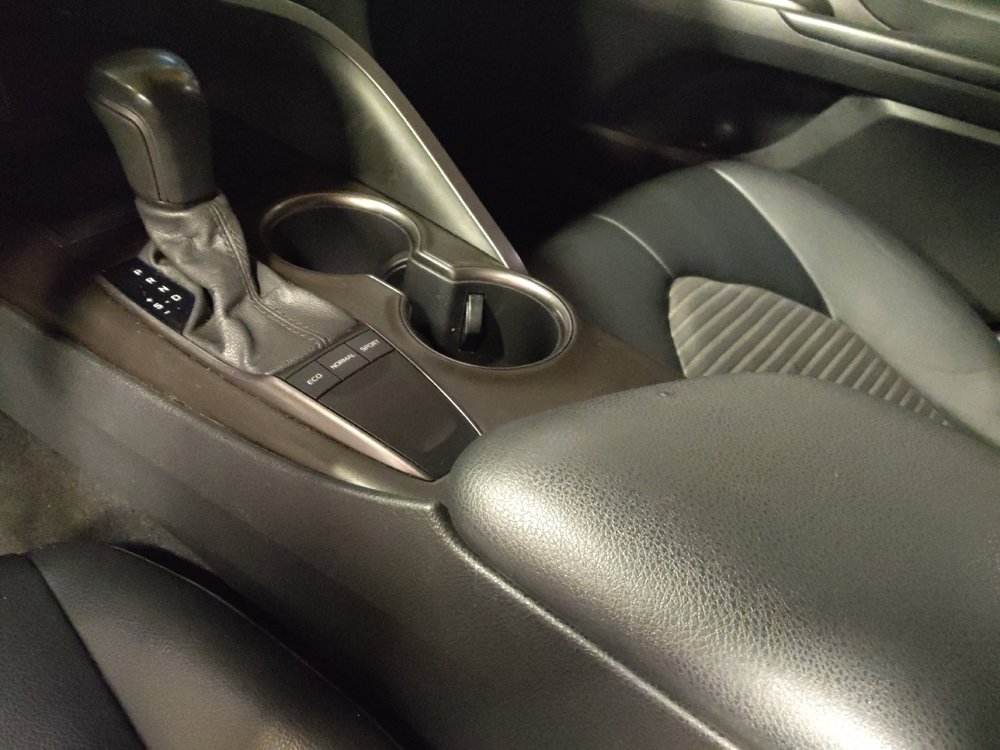 Used 2022 Toyota Camry SE FWD image 26