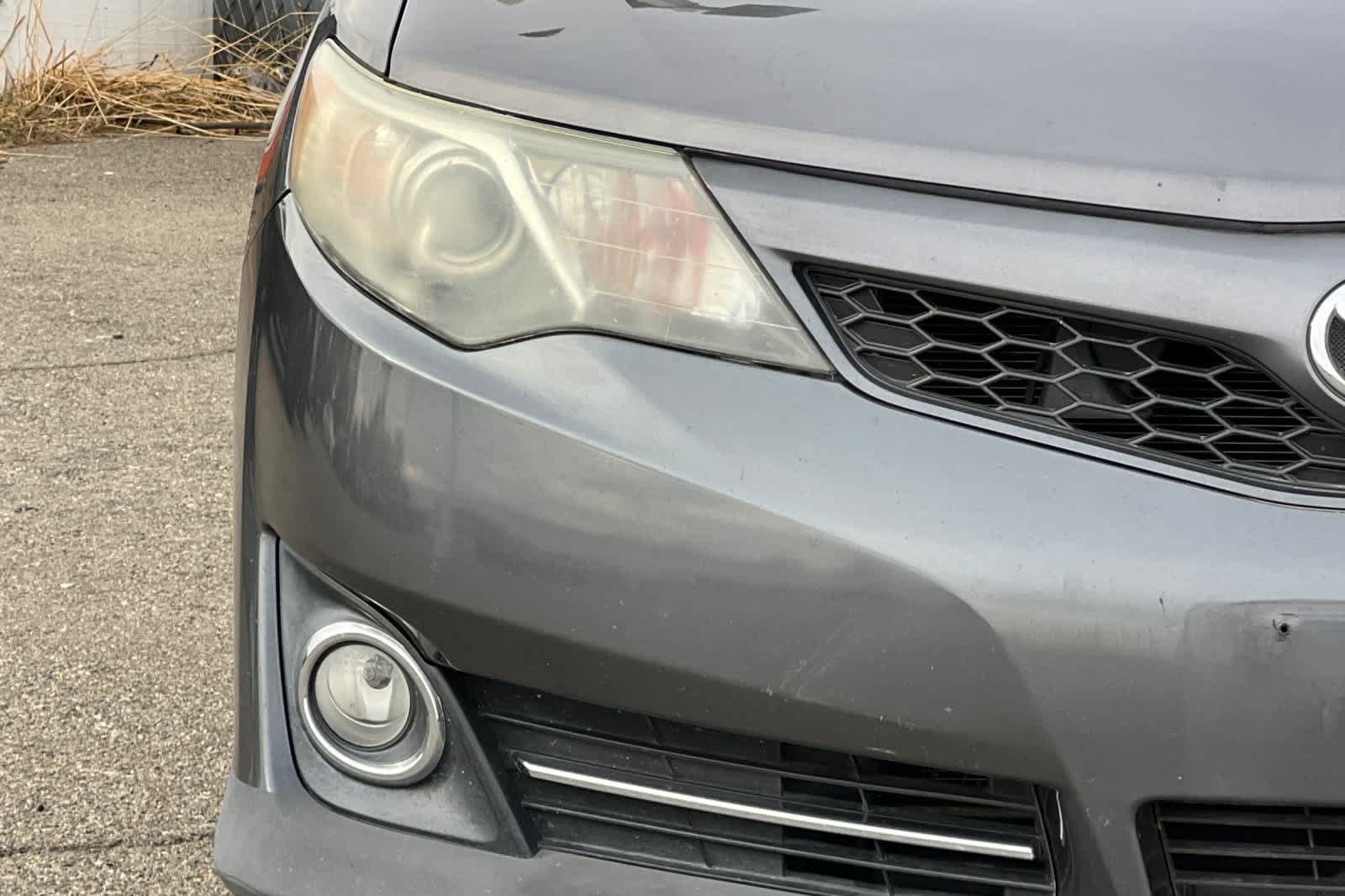 Used 2014 Toyota Camry SE FWD image 17