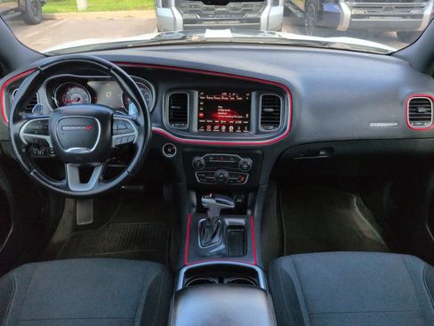 Used 2016 Dodge Charger SXT RWD image 14