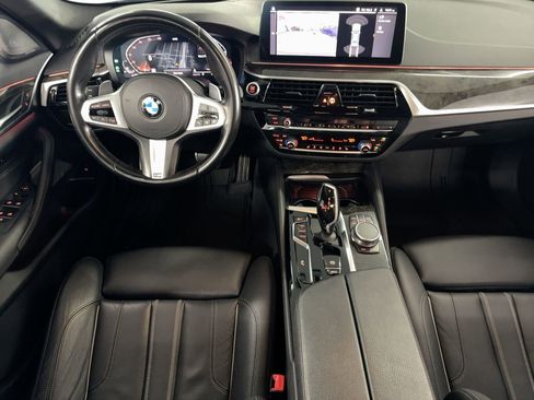 Used 2022 BMW 540i w/ M Sport Package image 28