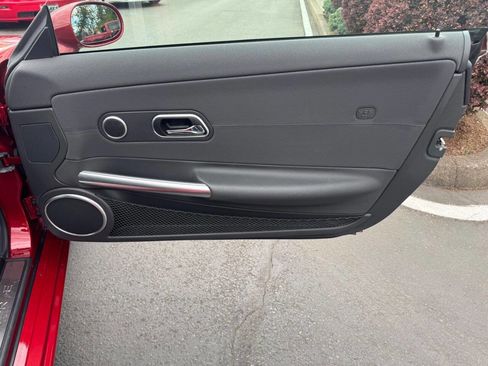 Used 2004 Chrysler Crossfire Coupe image 12