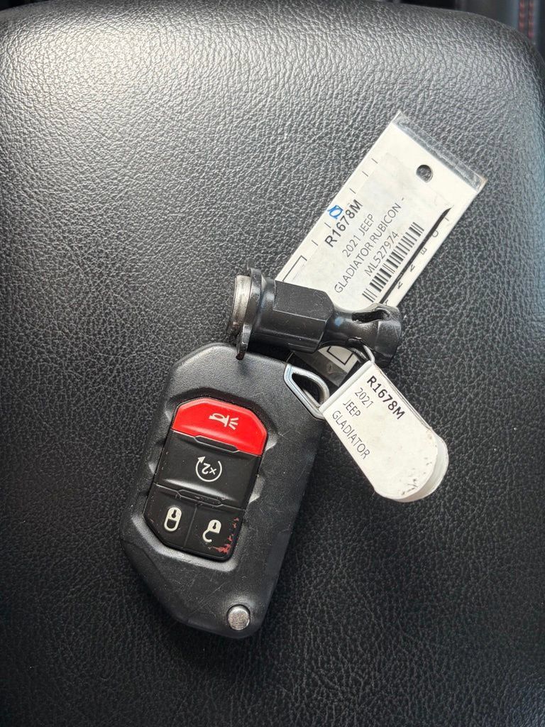 Used 2021 Jeep Gladiator Rubicon w/ Safety Group AWD/4WD image 37