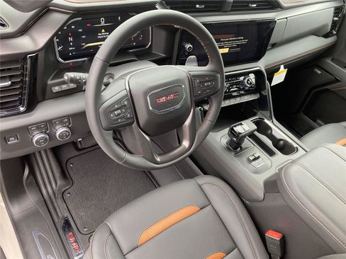 New 2026 GMC Sierra 1500 AT4 w/ AT4 Premium Package AWD/4WD image 12