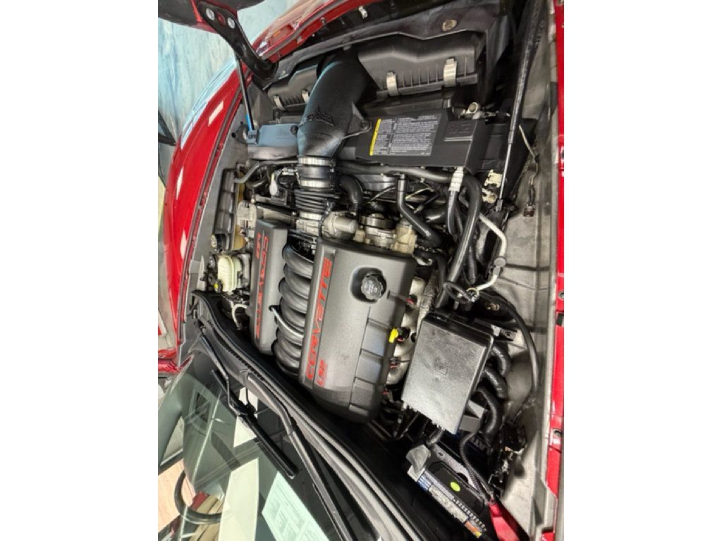 Used 2005 Chevrolet Corvette Coupe w/ Preferred Equipment Group RWD image 46