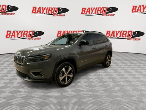 Used 2022 Jeep Cherokee Limited image 4