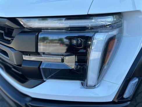 Used 2025 Ford F150 Raptor AWD/4WD image 9