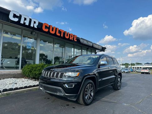 Used 2018 Jeep Grand Cherokee Limited AWD/4WD image 1