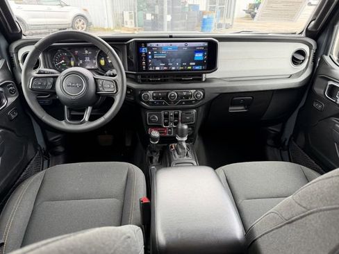 Used 2025 Jeep Wrangler Unlimited Sport S 4xe AWD/4WD image 16