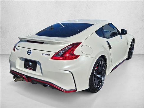 Used 2018 Nissan 370Z NISMO image 5