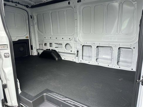 New 2025 Ford Transit 250 148 Medium Roof image 9