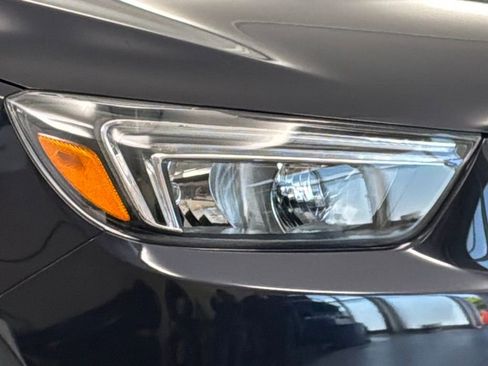 Used 2022 Buick Encore Preferred w/ Safety Package AWD/4WD image 11
