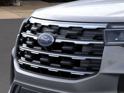 New 2026 Ford Explorer Active AWD/4WD image 17