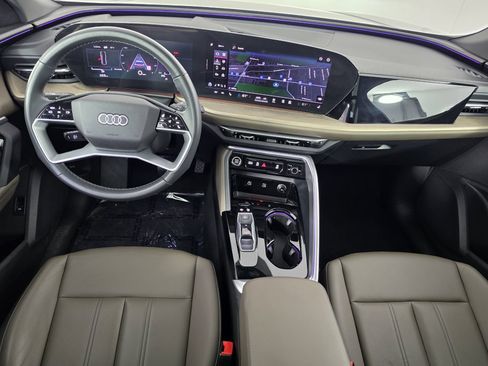 Certified 2025 Audi Q5 Premium w/ Convenience Package AWD/4WD image 35