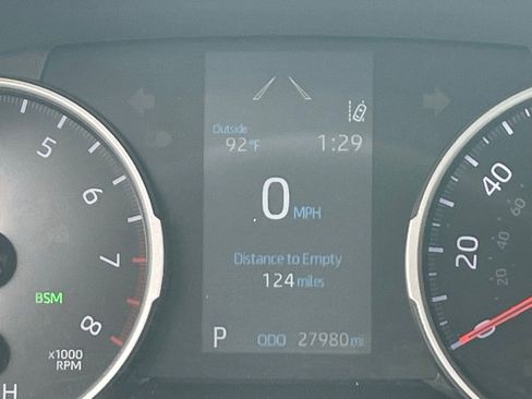 Used 2021 Toyota RAV4 XLE Premium image 12