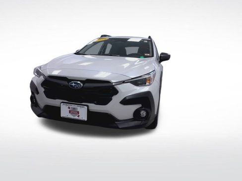 Certified 2025 Subaru Crosstrek 2.0i Premium image 4