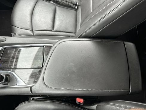 Used 2020 Buick Enclave Avenir w/ Avenir Technology Package FWD image 25