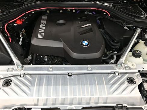 Used 2025 BMW X3 xDrive30i w/ Premium Package image 17