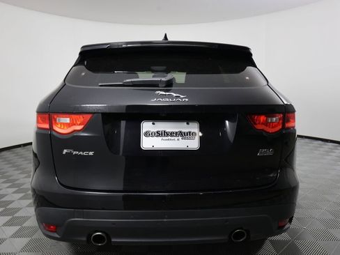 Used 2017 Jaguar F-PACE Premium image 3
