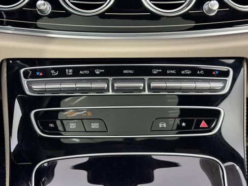 Used 2022 Mercedes-Benz E 450 4MATIC All-Terrain Wagon w/ Driver Assistance Package image 31