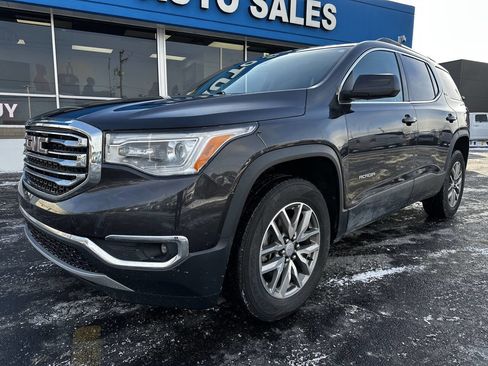 Used 2017 GMC Acadia SLE image 6
