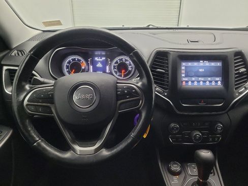 Used 2020 Jeep Cherokee Latitude w/ Cold Weather Group image 22