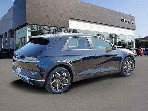 Certified 2024 Hyundai Ioniq 5 SEL RWD image 2