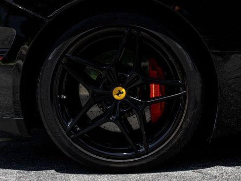 Used 2017 Ferrari California T RWD image 36