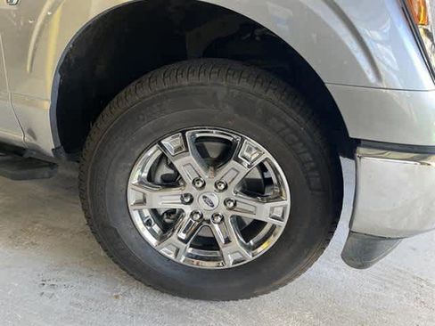 Used 2022 Ford F150 XLT w/ Equipment Group 302A High image 42