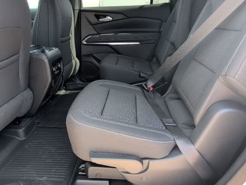New 2026 Chevrolet Traverse LT w/ Driver Confidence Package FWD image 7