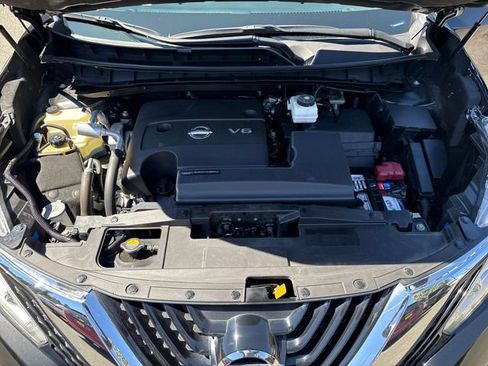 Used 2017 Nissan Murano SV AWD/4WD image 28