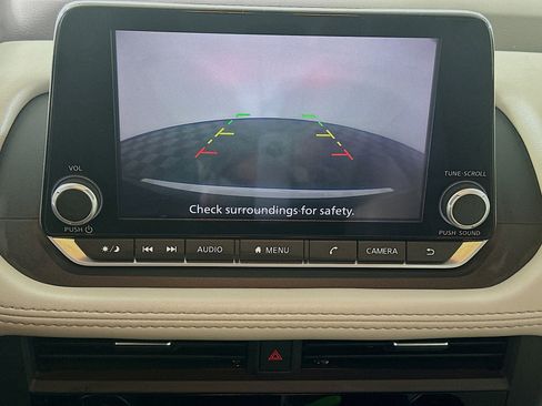 Used 2023 Nissan Rogue SV w/ SV Premium B Package image 22