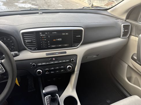 Certified 2022 Kia Sportage LX image 22