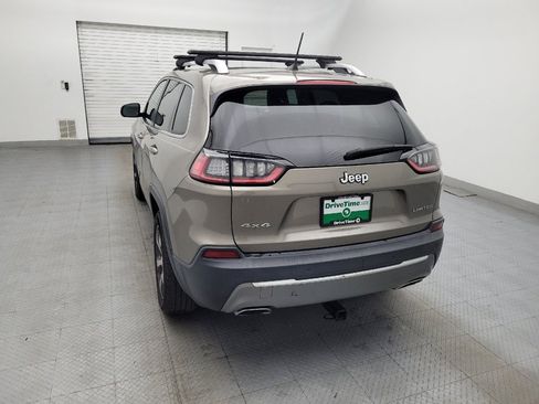 Used 2019 Jeep Cherokee Limited image 6