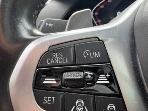 Used 2019 BMW X7 xDrive50i w/ M Sport Package AWD/4WD image 11