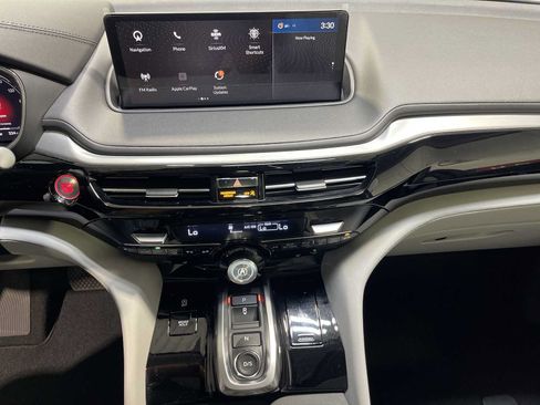 Used 2024 Acura MDX SH-AWD w/ Technology Package image 16